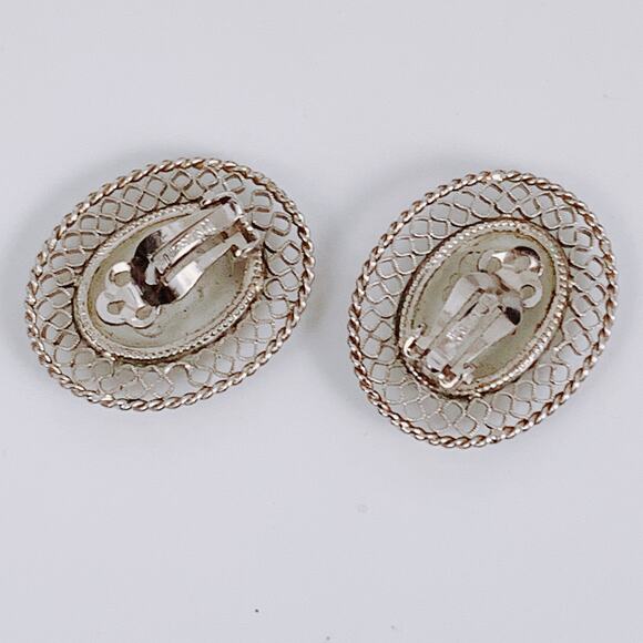 Vintage Whiting & Davis Cameo Clip-On Earrings, Filigree, 1950s Jewelry - Picture 6 of 12